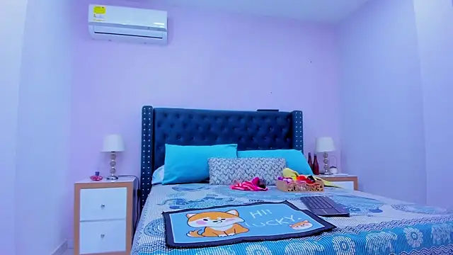 Snapshot of ClayrRosse chatting on 02-01-25, 03:18 ClayrRosse online show from 02-01-25, 03:18