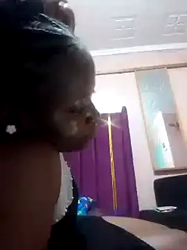 slender-qwene online show from 10-15-25, 05:46