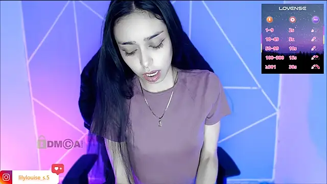 Snapshot of lilylouisee chatting on 06-13-26, 08:51 lilylouisee online show from 06-13-26, 08:51