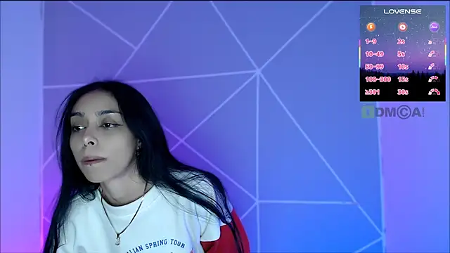 Snapshot of lilylouisee chatting on 06-18-26, 12:33 lilylouisee online show from 06-18-26, 12:33