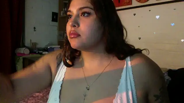 Snapshot of dreamgirl_sweet chatting on 05-15-26, 11:23 dreamgirl sweet online show from 05-15-26, 11:23