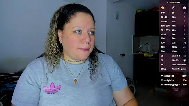 mariana maze online show from 12-29-24, 03:57