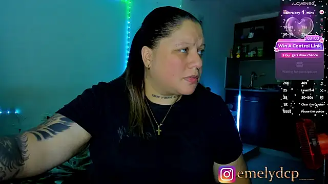 Snapshot of mariana_maze chatting on 06-21-26, 04:59 mariana maze online show from 06-21-26, 04:59
