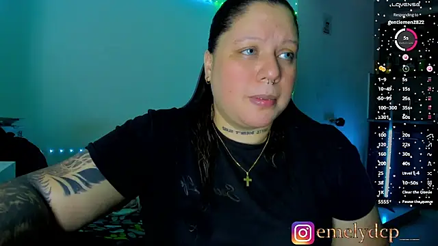Snapshot of mariana_maze chatting on 06-22-26, 06:32 mariana maze online show from 06-22-26, 06:32