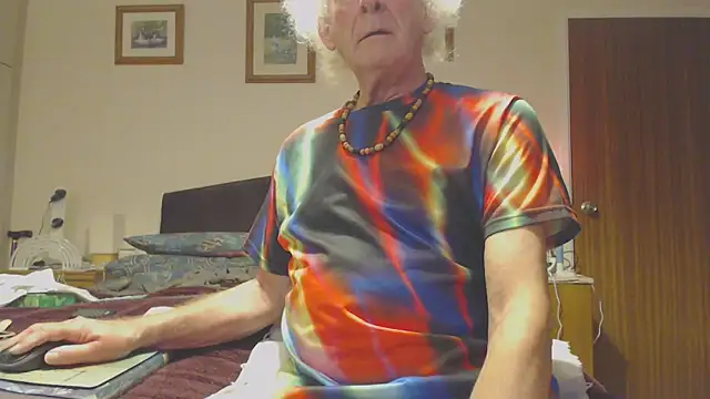 WaverlyKernow online show from 12-22-24, 10:28