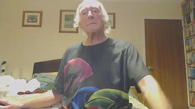 WaverlyKernow online show from 01-01-25, 03:03