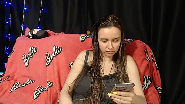 Snapshot of Milana69 chatting on 06-22-26, 06:16 Milana69 online show from 06-22-26, 06:16