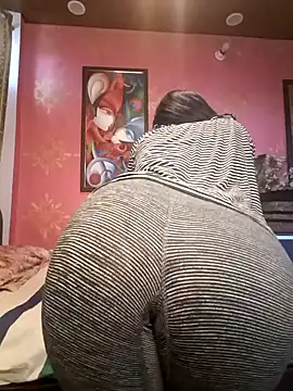 Snapshot of yourkajal chatting on 02-14-25, 06:56 yourkajal online show from 02-14-25, 06:56