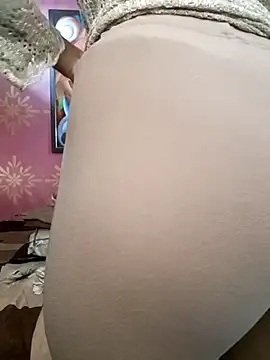 Snapshot of yourkajal chatting on 11-08-25, 06:02 yourkajal online show from 11-08-25, 06:02