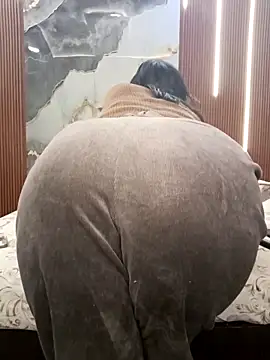 Snapshot of yourkajal chatting on 12-14-25, 07:25 yourkajal online show from 12-14-25, 07:25