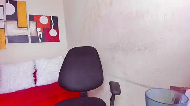 luna hoott online show from 02-13-25, 05:33