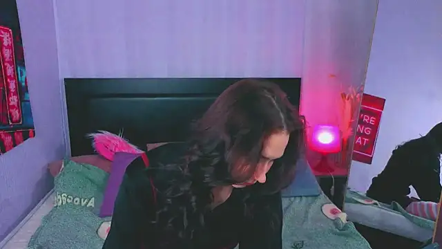 Snapshot of ArmiEri chatting on 02-19-26, 01:01 ArmiEri online show from 02-19-26, 01:01