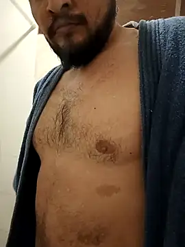 Snapshot of Bartolito001 chatting on 10-07-25, 06:54 Bartolito001 online show from 10-07-25, 06:54