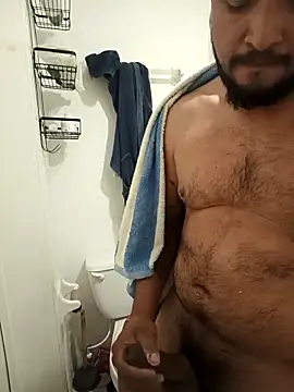 Snapshot of Bartolito001 chatting on 10-08-25, 06:55 Bartolito001 online show from 10-08-25, 06:55