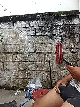 Snapshot of Bartolito001 chatting on 10-09-25, 10:08 Bartolito001 online show from 10-09-25, 10:08