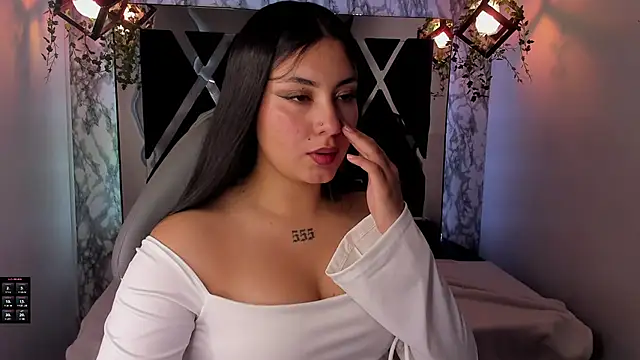 Snapshot of Lia_14_ chatting on 12-31-24, 11:31 Lia 14 online show from 12-31-24, 11:31