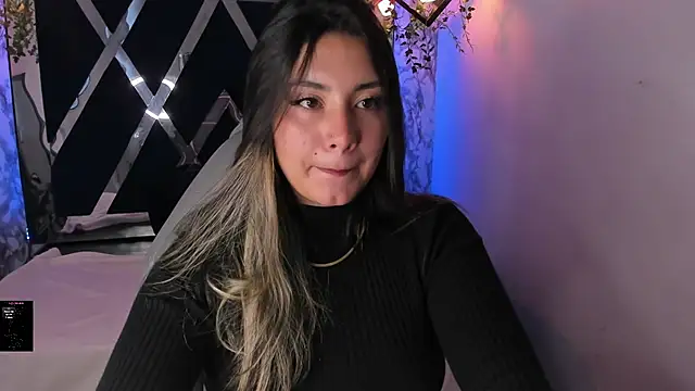 Snapshot of Lia_14_ chatting on 01-04-25, 11:43 Lia 14 online show from 01-04-25, 11:43