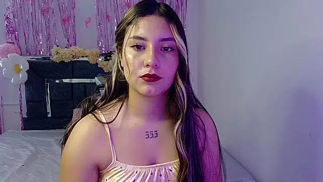 Snapshot of Lia_14_ chatting on 09-20-25, 05:25 Lia 14 online show from 09-20-25, 05:25