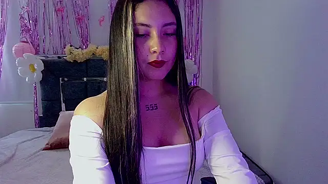 Snapshot of Lia_14_ chatting on 10-08-25, 06:27 Lia 14 online show from 10-08-25, 06:27