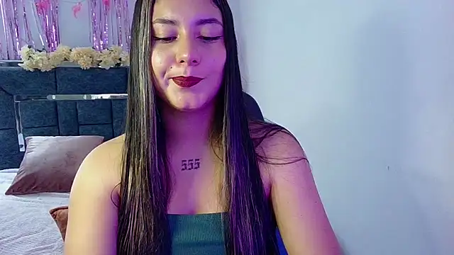 Snapshot of Lia_14_ chatting on 10-17-25, 06:32 Lia 14 online show from 10-17-25, 06:32