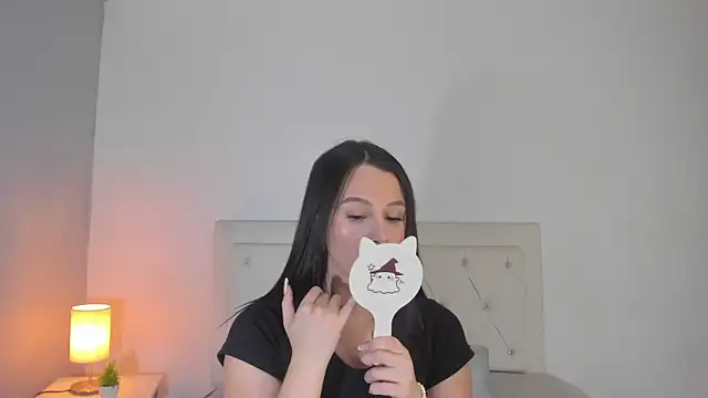 MELISSA ALVAREZ online show from 11-21-25, 09:19