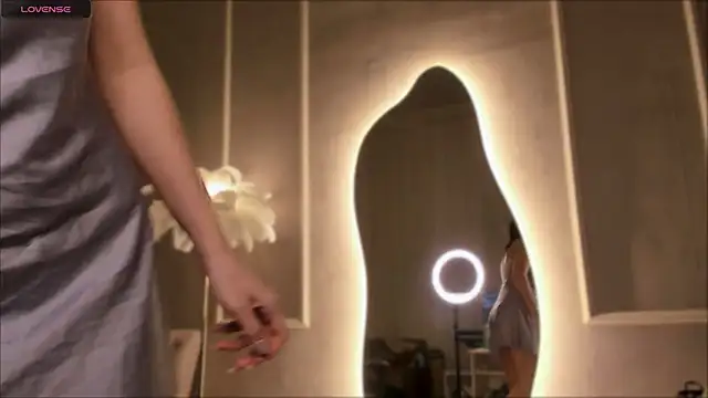 Snapshot of Eli_Llie chatting on 02-26-25, 01:30 Eli Llie online show from 02-26-25, 01:30