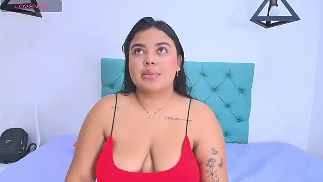 Snapshot of Emily_cooper20 chatting on 02-28-25, 02:42 Emily cooper20 online show from 02-28-25, 02:42