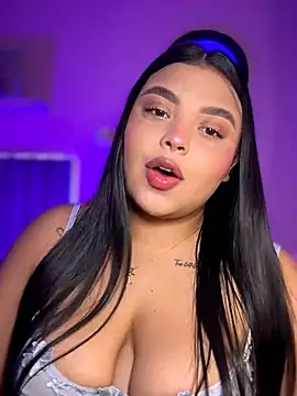 Emily cooper20 online show from 03-31-26, 12:56