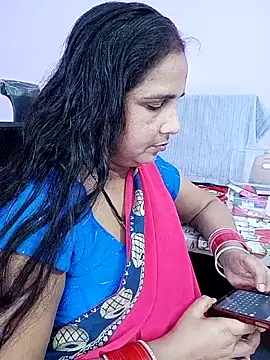 Snapshot of reemacouple007 chatting on 06-13-26, 08:23 reemacouple007 online show from 06-13-26, 08:23