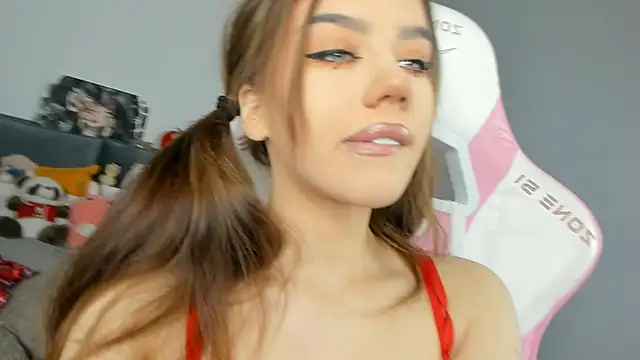 Snapshot of dolly_ll chatting on 01-04-25, 01:31 dolly ll online show from 01-04-25, 01:31