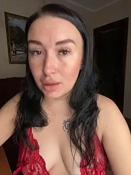 Roxana Bell online show from 10-21-25, 04:19