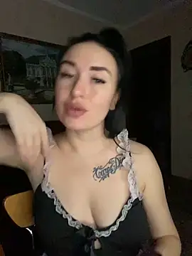 Roxana Bell online show from 12-05-25, 12:47