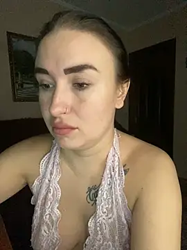 Snapshot of Roxana_Bell chatting on 02-11-26, 07:19 Roxana Bell online show from 02-11-26, 07:19