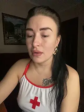 Snapshot of Roxana_Bell chatting on 02-21-26, 03:02 Roxana Bell online show from 02-21-26, 03:02