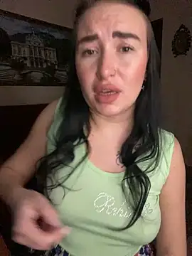 Snapshot of Roxana_Bell chatting on 02-22-26, 05:00 Roxana Bell online show from 02-22-26, 05:00