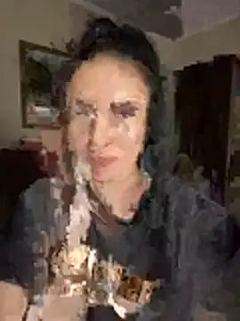 Roxana Bell online show from 05-29-26, 01:53