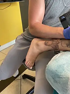 Snapshot of MachineDien chatting on 02-26-25, 08:22 MachineDien online show from 02-26-25, 08:22