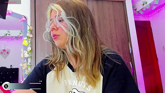 little tifanny82 online show from 01-13-25, 03:58