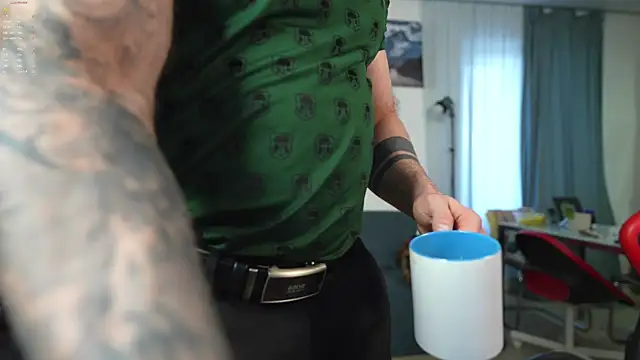 danielkraigforu online show from 04-12-26, 03:28