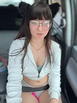 urpuppymoon online show from 02-19-26, 06:48