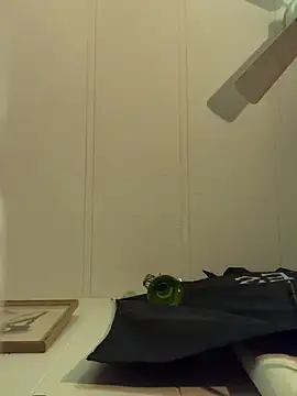 BobbyQ29 online show from 12-02-25, 04:18