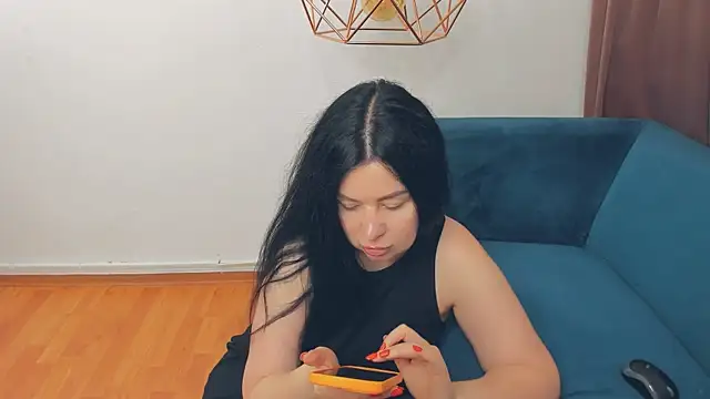 LayaFlow online show from 06-26-26, 06:18