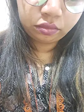 Ravina patil1 online show from 02-05-25, 07:31