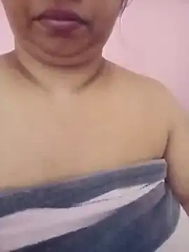 Ravina patil1 online show from 04-10-26, 07:24