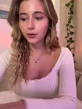 LunaRase online show from 12-09-24, 06:25