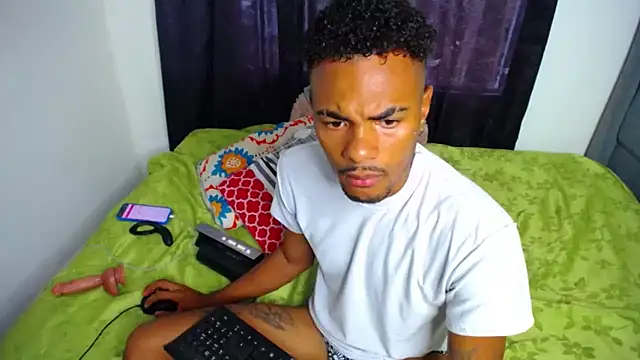 Snapshot of TysonWalkers chatting on 03-13-25, 08:54 TysonWalkers online show from 03-13-25, 08:54