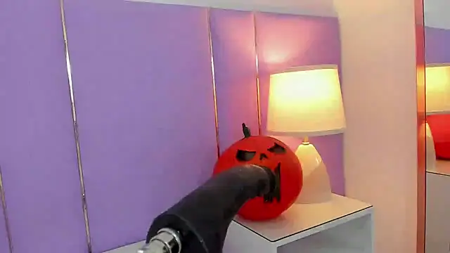 SophyRuiz  online show from 10-11-25, 11:53