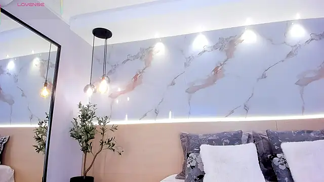 SteffanyBeck online show from 02-11-26, 02:00