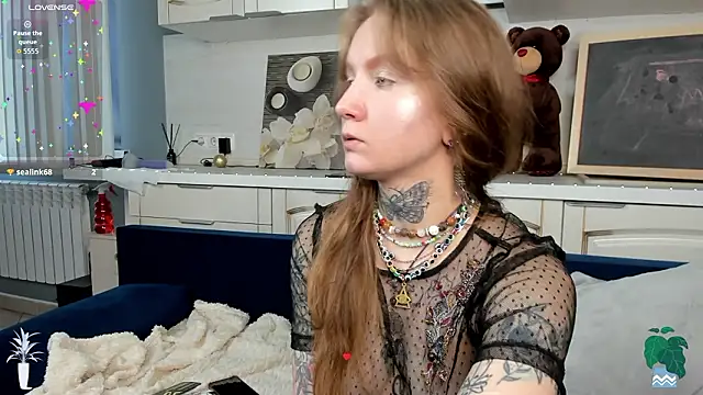 Mary Xextra online show from 03-22-26, 09:34