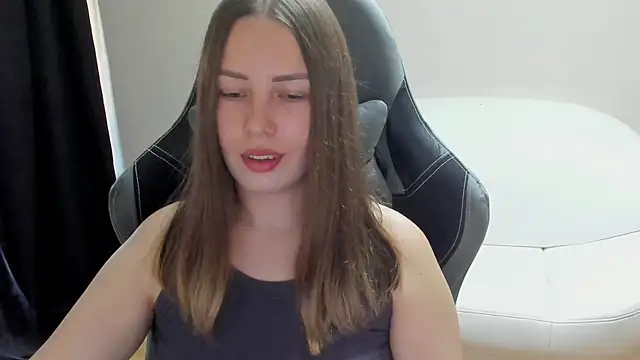 Snapshot of Mia_shy1 chatting on 06-14-26, 04:58 Mia shy1 online show from 06-14-26, 04:58